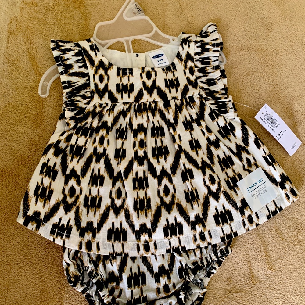Baby 2 piece animal print outfit